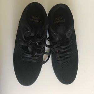 Emerica skate shoes